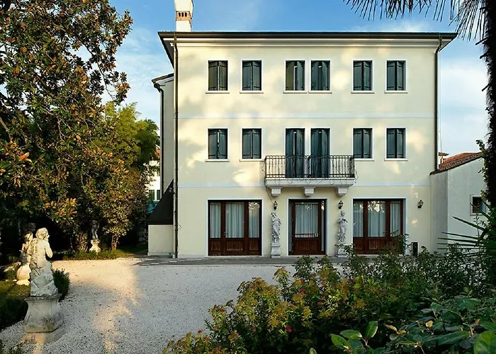 Pace Park Bolognese Szálloda 4*