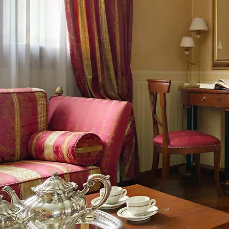 Pace Park Bolognese Hotel 4*