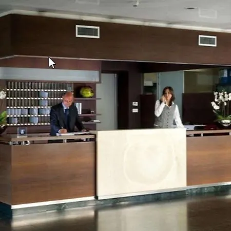 Pace Park Bolognese Hotel 4*